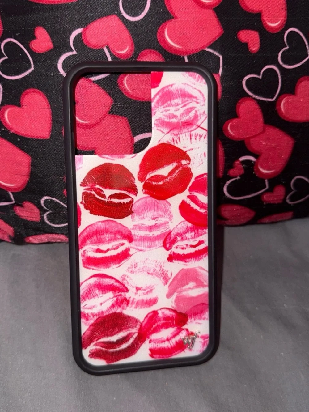 Wildflower Red& Pink Kiss Pattern Phone Case - IPhone 16 Pro Max